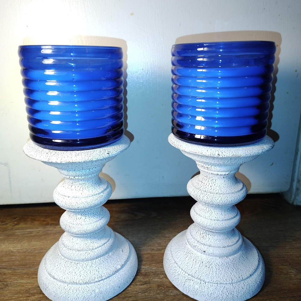 White WOOD Candle Holders